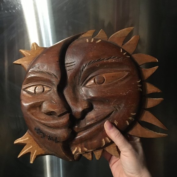 🌴Signed! Carved Wood Decoration $40 or $35 w/offer - Picture 2 of 3